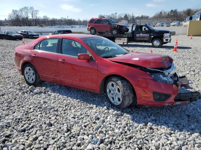 3FAHP0HAXBR296438 - 2011 FORD FUSION SE RED photo 4