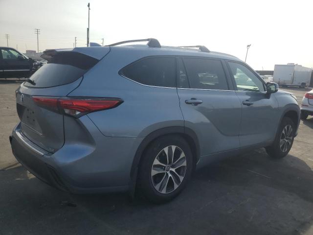 5TDHZRAH6NS098358 - 2022 TOYOTA HIGHLANDER XLE 蓝色 照片 3