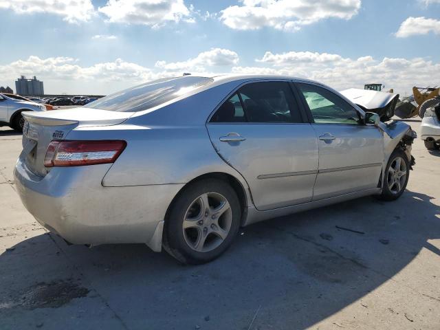 4T4BF3EK0AR055837 - 2010 TOYOTA CAMRY BASE SILVER photo 3