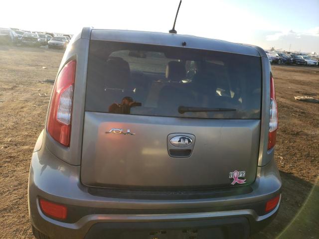 KNDJT2A54D7615648 - 2013 KIA SOUL GRAY photo 6