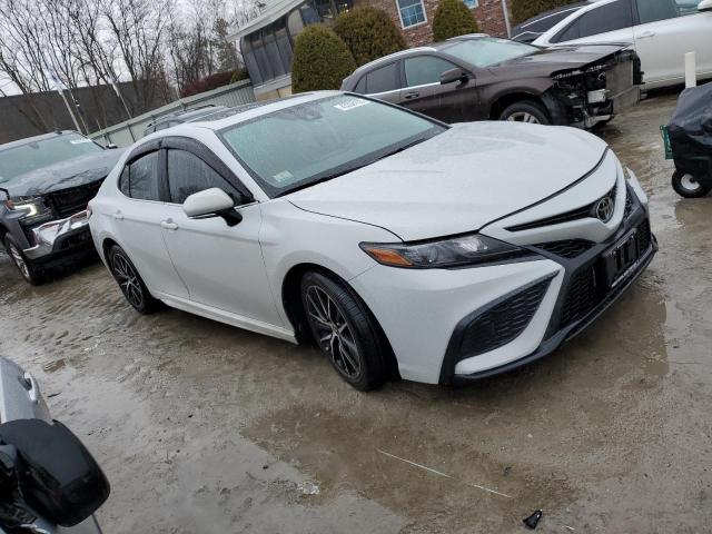 4T1T11BK3RU123372 - 2024 TOYOTA CAMRY SE NIGHT SHADE WHITE photo 4