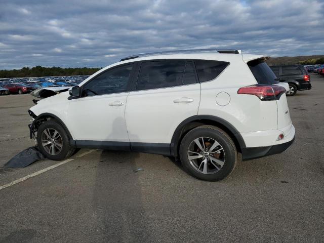 2T3RFREV2JW742122 - 2018 TOYOTA RAV4 ADVENTURE WHITE photo 2