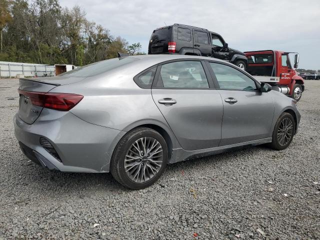 3KPF54AD1PE643415 - 2023 KIA FORTE GT LINE GRAY photo 3