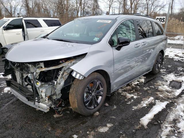 2024 TOYOTA SIENNA XSE, 