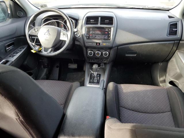 JA4AR3AU9KU011257 - 2019 MITSUBISHI OUTLANDER ES SILVER photo 8