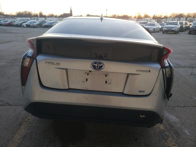 JTDKARFU3H3029734 - 2017 TOYOTA PRIUS SILVER photo 6