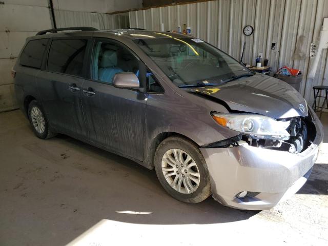 5TDYK3DC5FS554255 - 2015 TOYOTA SIENNA XLE GRAY photo 4