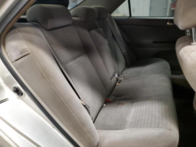 4T1BF32K35U590908 - 2005 TOYOTA CAMRY LE ვერცხლისფერი ფოტო 10