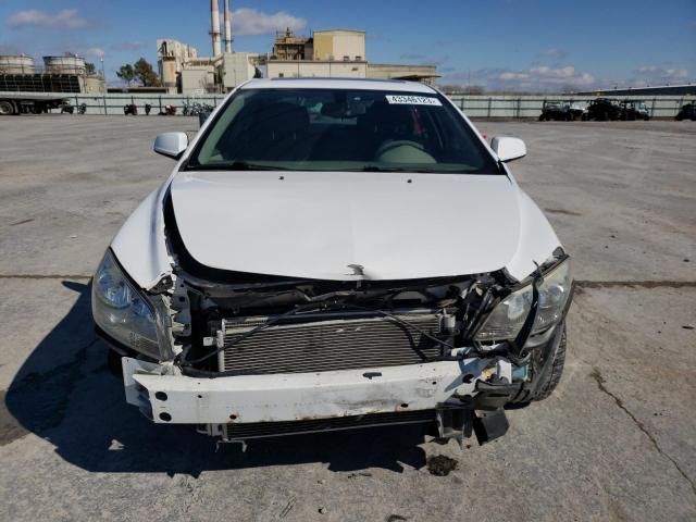 1G1ZC5E0XCF237741 - 2012 CHEVROLET MALIBU 1LT WHITE photo 5