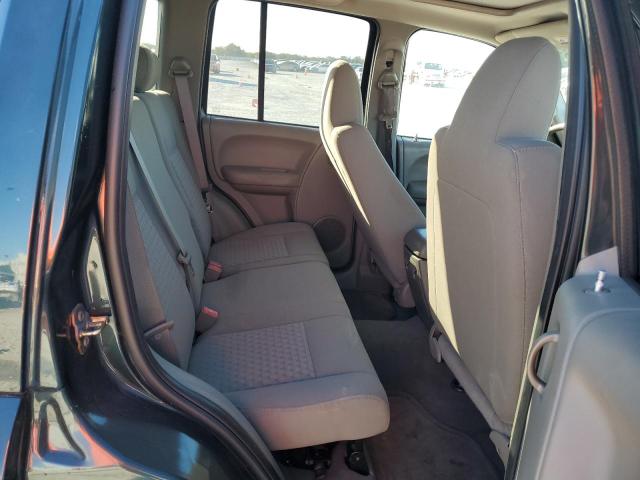 1J4GK38K65W689458 - 2005 JEEP LIBERTY RENEGADE 绿色 照片 11