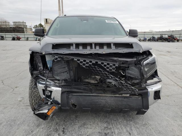 5TFUY5F11KX789132 - 2019 TOYOTA TUNDRA DOUBLE CAB SR/SR5 GRAY photo 5