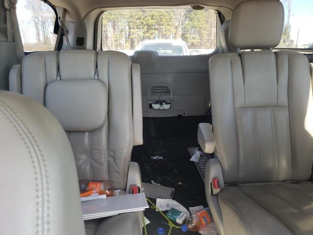 2A4RR8DG3BR702304 - 2011 CHRYSLER TOWN & COU TOURING L SILVER photo 10