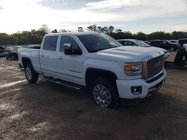 1GT12UE80GF296973 - 2016 GMC SIERRA K2500 DENALI WHITE photo 4