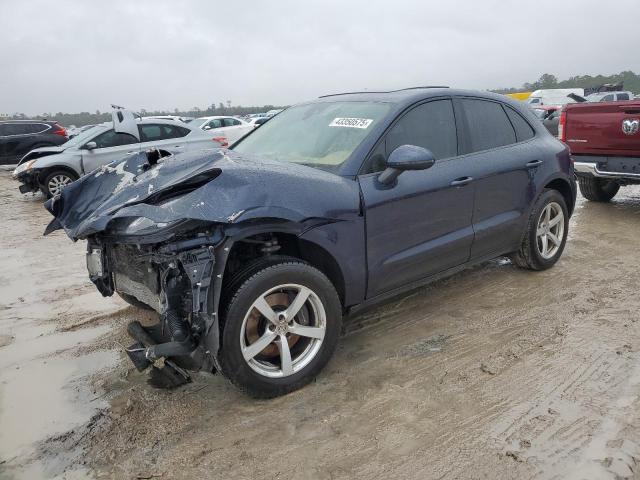 2017 PORSCHE MACAN, 