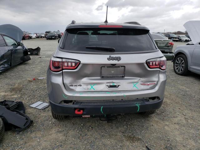 3C4NJDDB0JT451701 - 2018 JEEP COMPASS TRAILHAWK SILVER photo 6