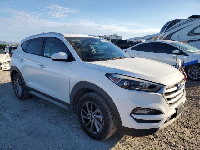 KM8J33A29HU398466 - 2017 HYUNDAI TUCSON LIMITED WHITE photo 4