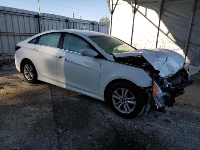 5NPEB4ACXEH863883 - 2014 HYUNDAI SONATA GLS WHITE photo 4