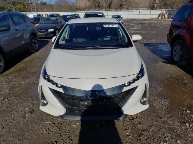 JTDKARFPXL3147041 - 2020 TOYOTA PRIUS PRIM LE WHITE photo 5