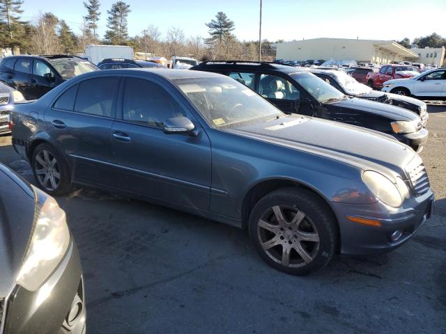 WDBUF87X17X213900 - 2007 MERCEDES-BENZ E 350 4MATIC GRAY photo 4