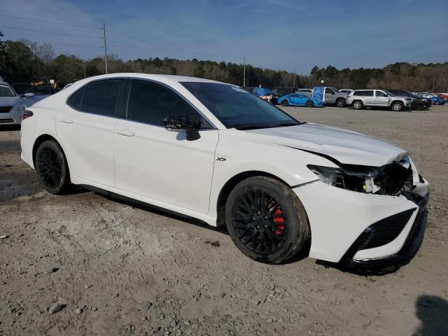 4T1G11AK9PU831383 - 2023 TOYOTA CAMRY SE NIGHT SHADE WHITE photo 4