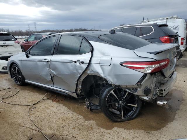 4T1K61AK0LU343073 - 2020 TOYOTA CAMRY XSE GRAY photo 2