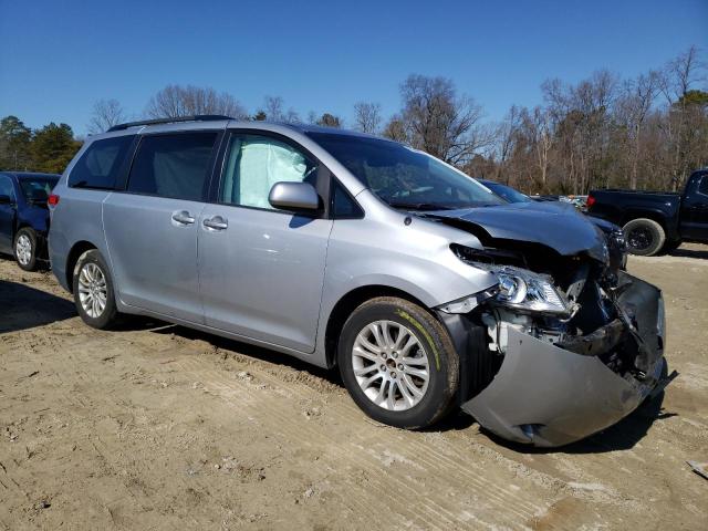 5TDYK3DC8ES427322 - 2014 TOYOTA SIENNA XLE SILVER photo 4