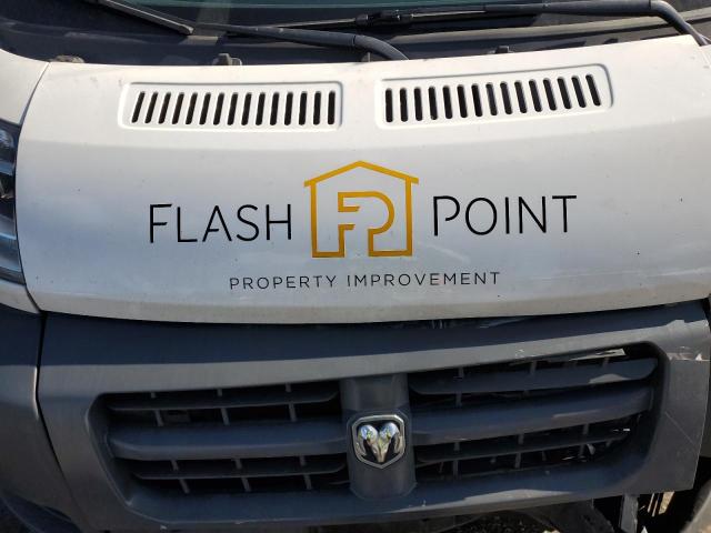 3C6TRVAG6JE109803 - 2018 RAM PROMASTER 1500 STANDARD WHITE photo 12