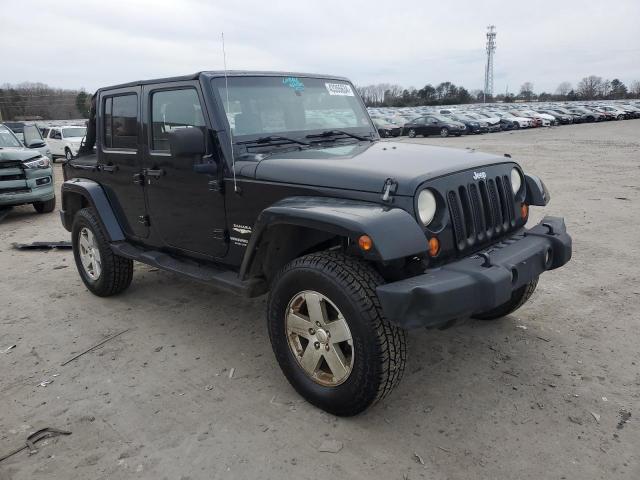 1J4GA59117L162310 - 2007 JEEP WRANGLER SAHARA BLACK photo 4