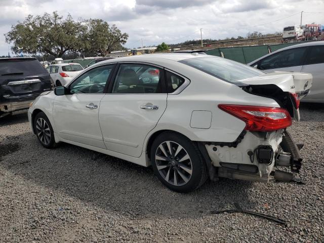 1N4AL3AP5HC147195 - 2017 NISSAN ALTIMA 2.5 WHITE photo 2