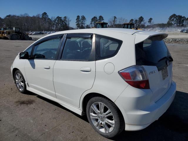 JHMGE8H42AC015118 - 2010 HONDA FIT SPORT WHITE photo 2