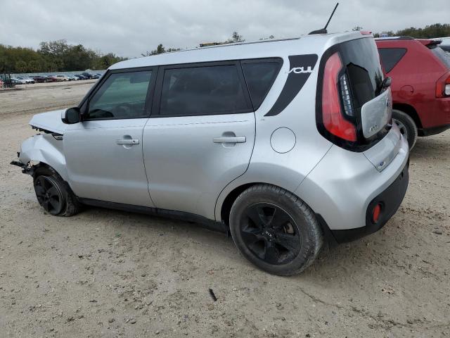 KNDJN2A23K7658990 - 2019 KIA SOUL SILVER photo 2