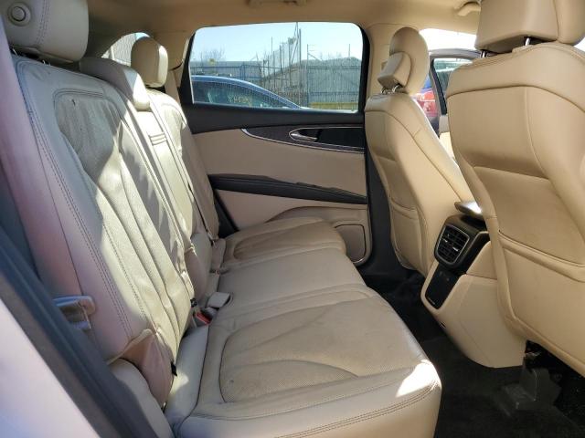 2LMPJ8LR6HBL37125 - 2017 LINCOLN MKX RESERVE أبيض صورة 11