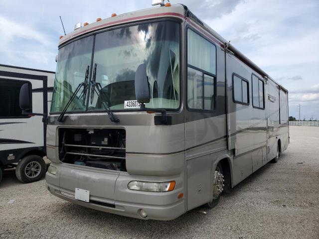 4UZAAHDC25CV04359 - 2005 FREIGHTLINER CHASSIS X LINE MOTOR HOME TAN photo 2