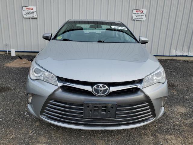 4T4BF1FK4GR545810 - 2016 TOYOTA CAMRY LE SILVER photo 5