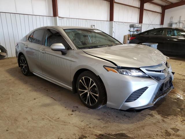 4T1B11HK4KU277386 - 2019 TOYOTA CAMRY L SILVER photo 4