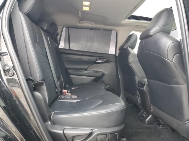5TDGZRAH4NS138125 - 2022 TOYOTA HIGHLANDER XLE 黑色 照片 11