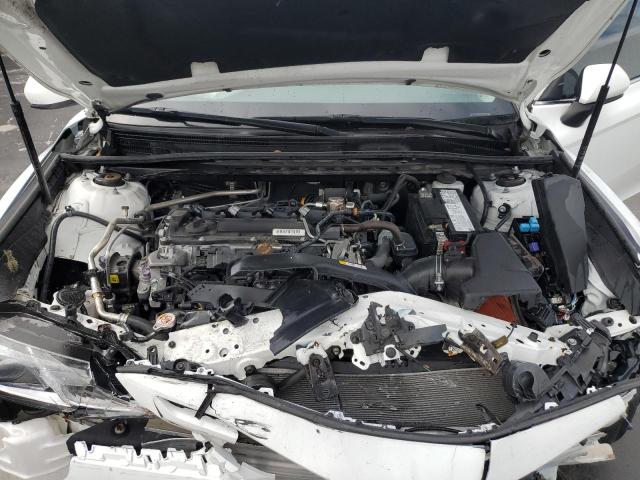 4T1G11AK8LU932618 - 2020 TOYOTA CAMRY SE WHITE photo 11