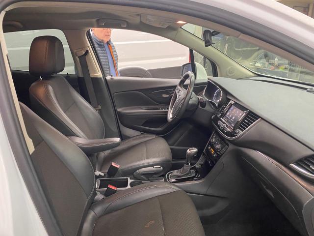 KL4CJESM0NB508112 - 2022 BUICK ENCORE PREFERRED Ақ фото 5