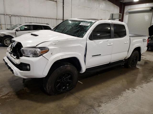 5TFCZ5AN2HX054185 - 2017 TOYOTA TACOMA DOUBLE CAB WHITE photo 1