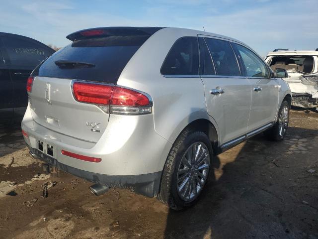 2LMDJ8JK9BBJ34228 - 2011 LINCOLN MKX SILVER photo 3