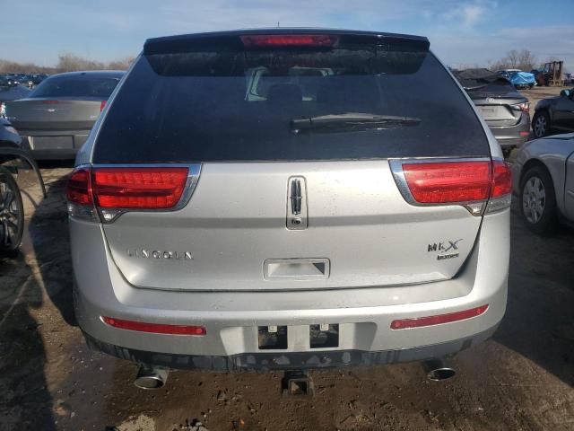 2LMDJ8JK9BBJ34228 - 2011 LINCOLN MKX SILVER photo 6