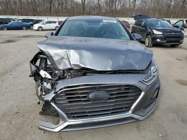 5NPE24AF2JH680806 - 2018 HYUNDAI SONATA SE GRAY photo 5