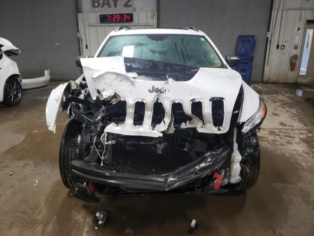 1C4PJMBS7FW667588 - 2015 JEEP CHEROKEE TRAILHAWK WHITE photo 5