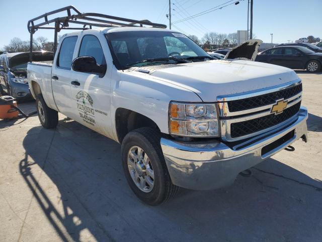 1GC1KVCG2CF105581 - 2012 CHEVROLET SILVERADO K2500 HEAVY DUTY WHITE photo 4