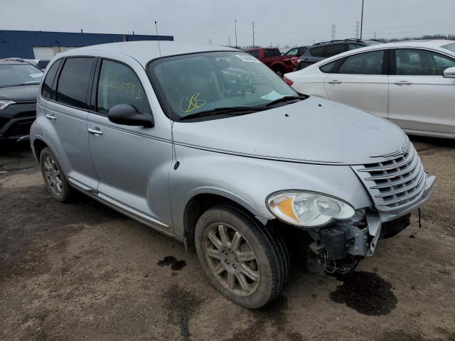 3A4GY5F93AT171317 - 2010 CHRYSLER PT CRUISER SILVER photo 4