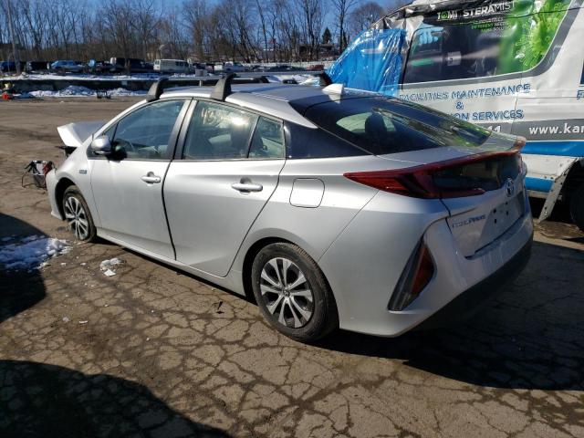 JTDKAMFP1N3220593 - 2022 TOYOTA PRIUS PRIM LE SILVER photo 2