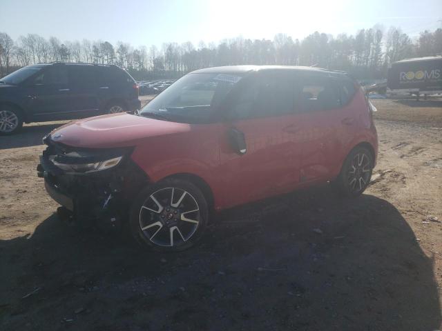 KNDJ63AU9L7003304 - 2020 KIA SOUL GT LINE RED photo 1