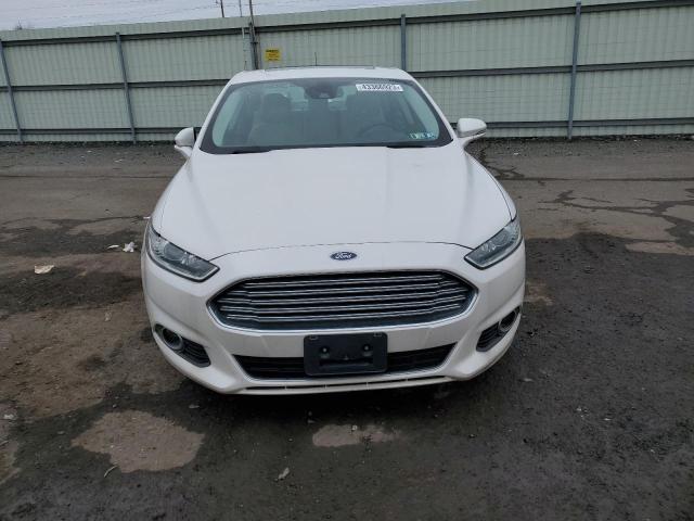 3FA6P0K9XGR128960 - 2016 FORD FUSION TITANIUM WHITE photo 5