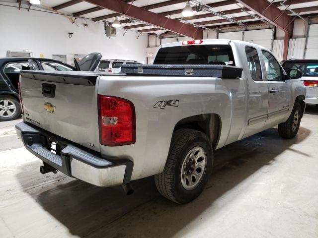 1GCRKREA1BZ228000 - 2011 CHEVROLET SILVERADO K1500 LS SILVER photo 3