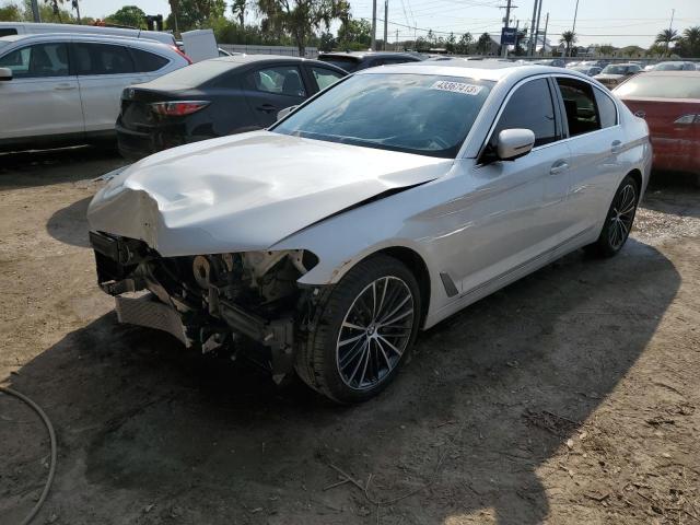 WBA53BJ03NWX57547 - 2022 BMW 540 I WHITE photo 1